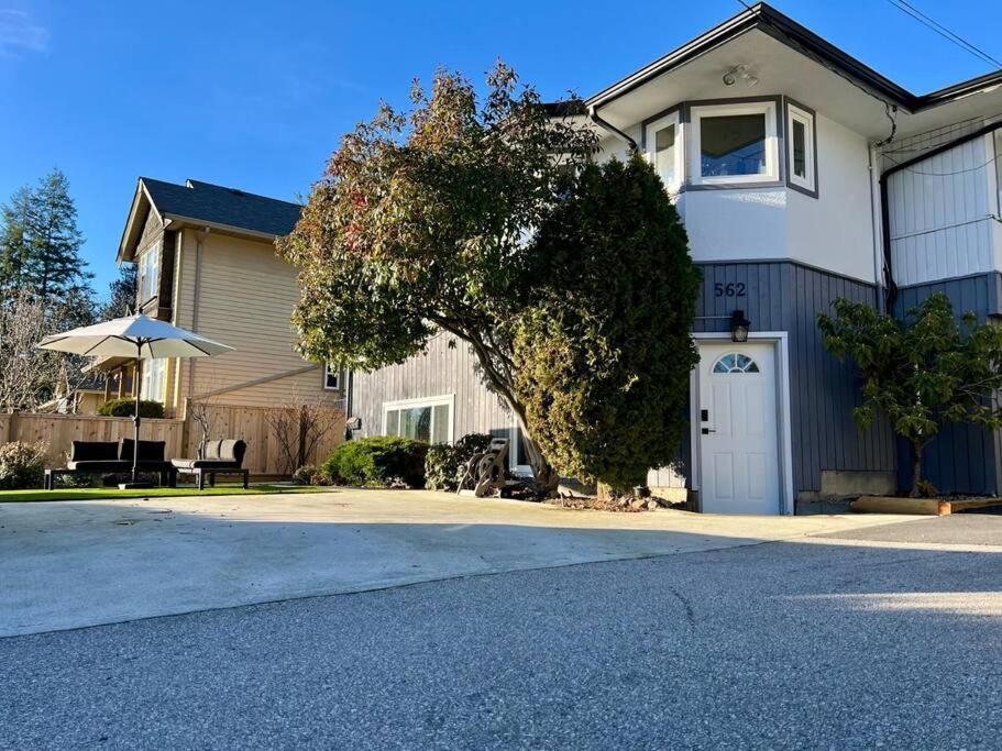 Westview Vacation Rental - Two Br House นอร์ทแวนคูเวอร์ ภายนอก รูปภาพ